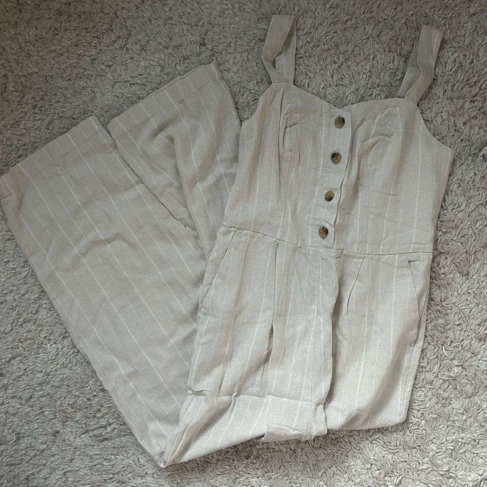 Old Navy Button-Front Linen-Blend Cami Jumpsuit (NWT) - Picture 10 of 11